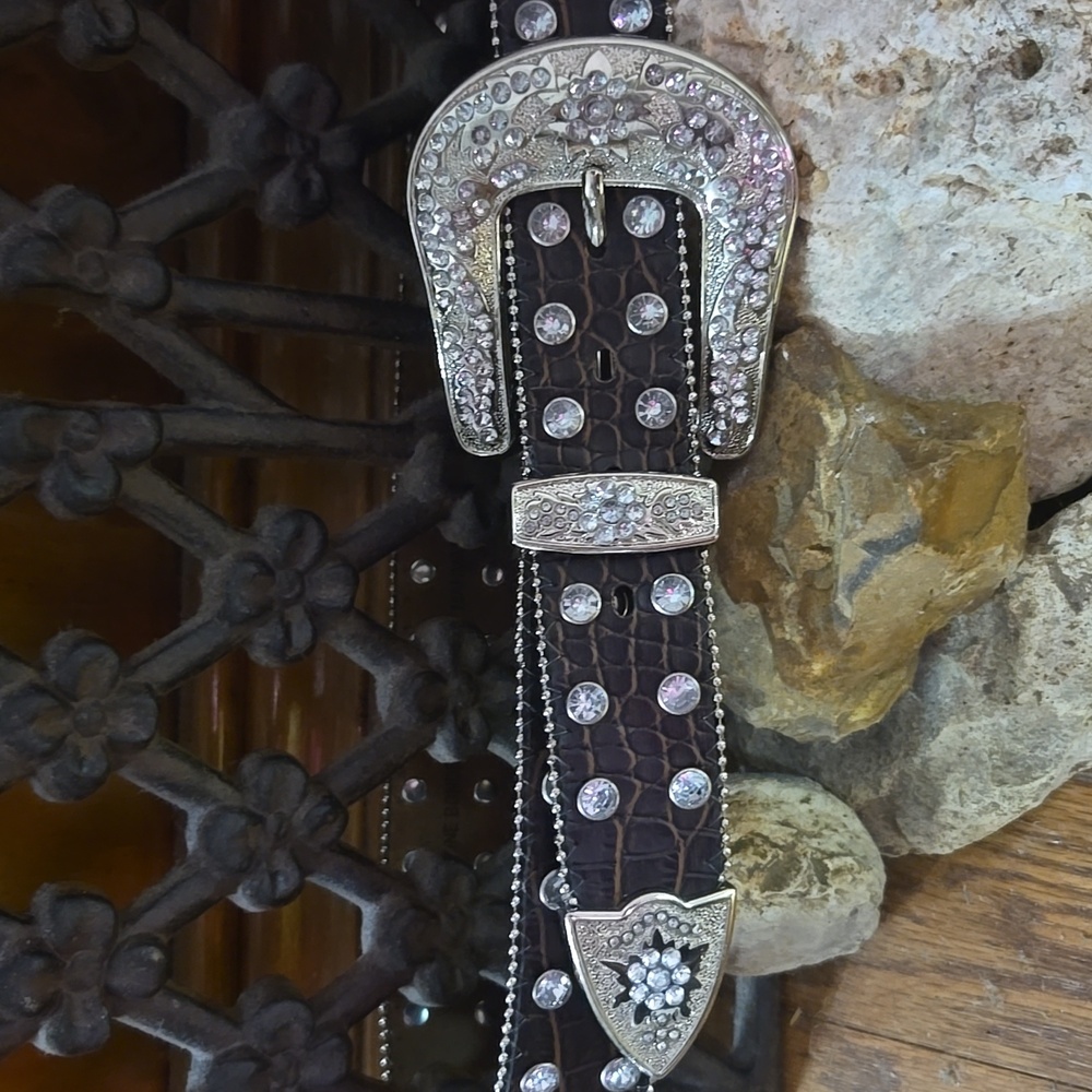 Western Rhinestone & Leather Belt - Picture 5 of 16